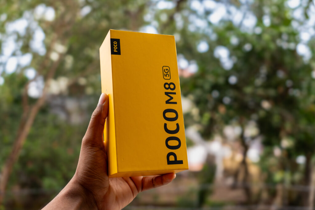 POCO M8